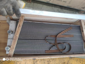 37119007346 Масляный радиатор