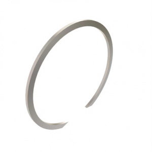 RE47323 Пружинное  кольцо